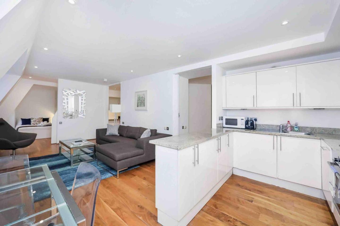 2 Bed By Oxford Circus And Regent Street! Apartment London Exterior photo